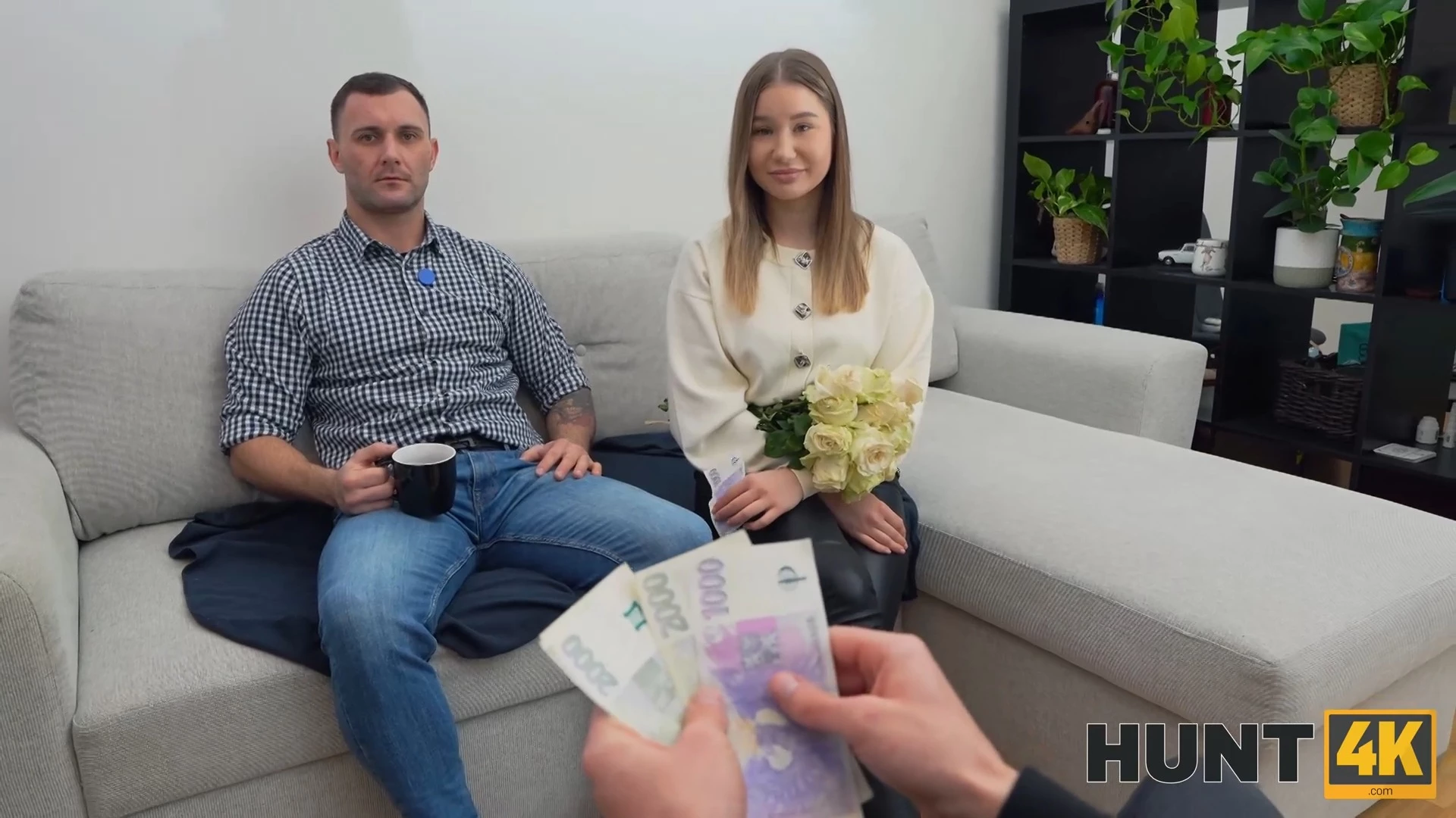 Деньги, цветы, страсть и минет — что еще для счастья нужно? 😈🌹🔞
