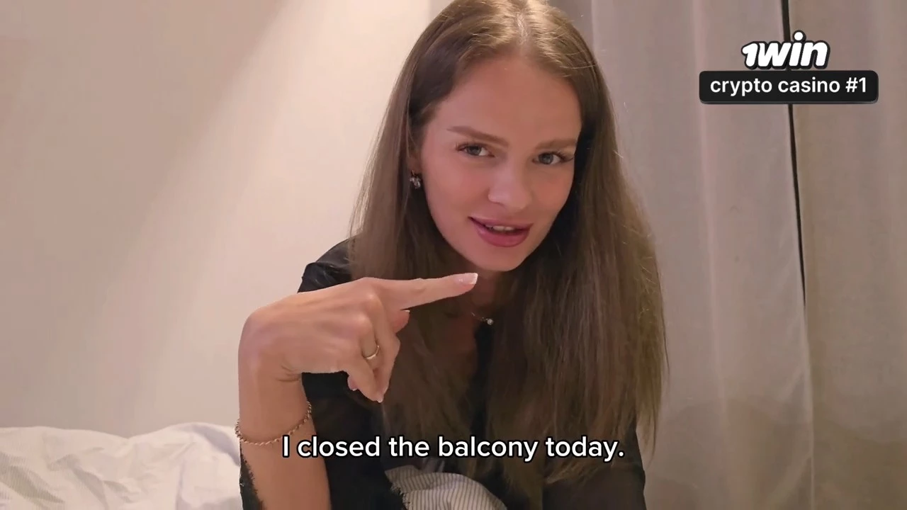 Соседку обрадовал в спальне 😳 Но что, если её муж решит проверить?